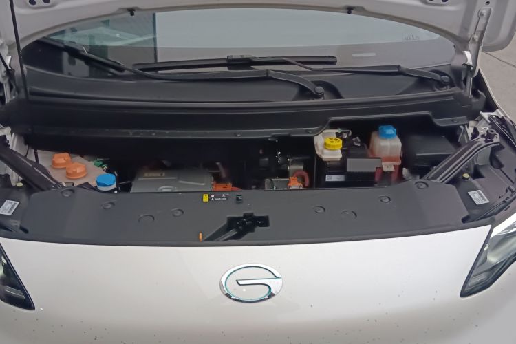 埃安 AION Y 2023款 Y 公务版机舱底盘24