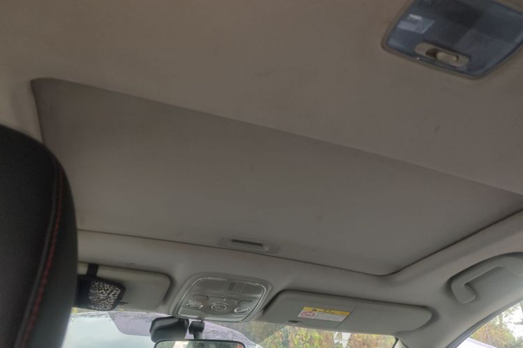 哈弗H6 2015款 改款 运动版 1.5T 手动两驱精英型局部细节22