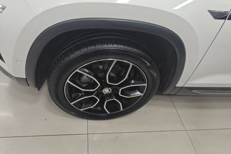 斯柯达 柯迪亚克 2018款 TSI380 7座四驱旗舰版车身外观6007