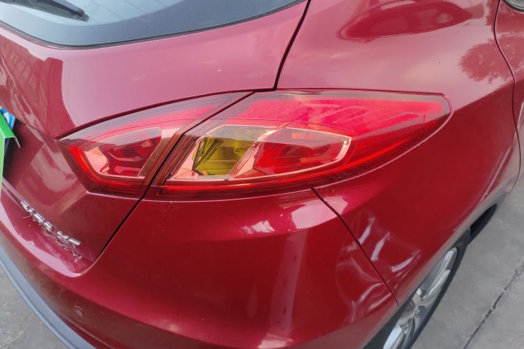 长安 逸动 2016款 XT 1.6L 手动俊酷型车身外观6006