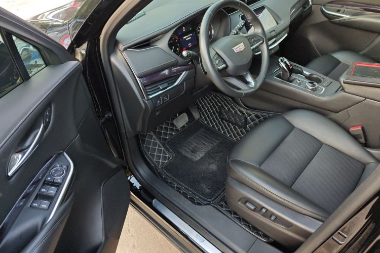 凯迪拉克XT4 2022款 28T 两驱风尚型中控内饰20