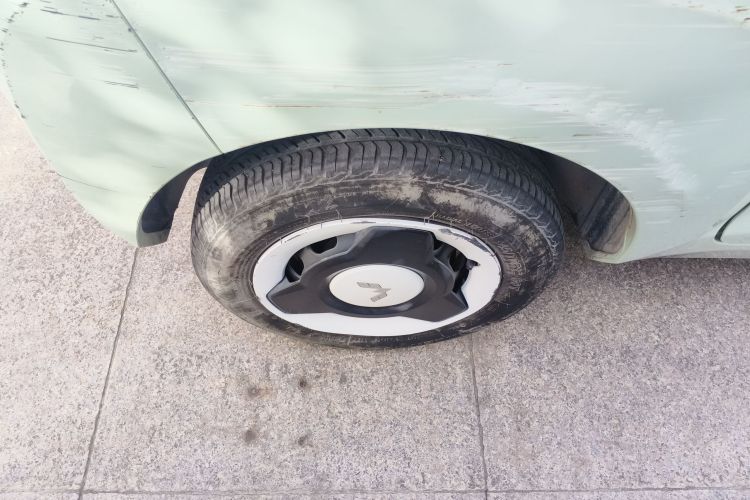 五菱汽车 宏光MINIEV 2021款 马卡龙时尚款 磷酸铁锂车身外观6008