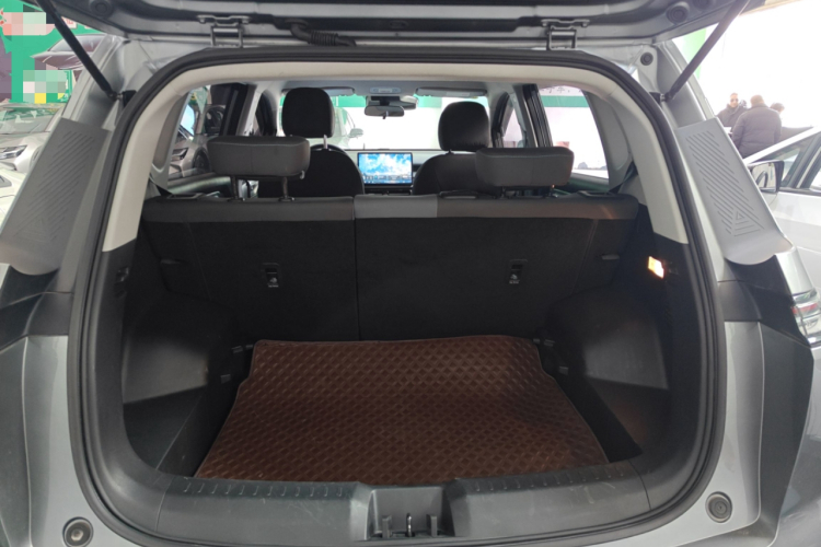 埃安 AION Y 2023款 Plus 610 乐享版机舱底盘23