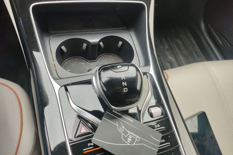 比亚迪 秦PLUS 2023款 冠军版 DM-i 55KM超越型局部细节18