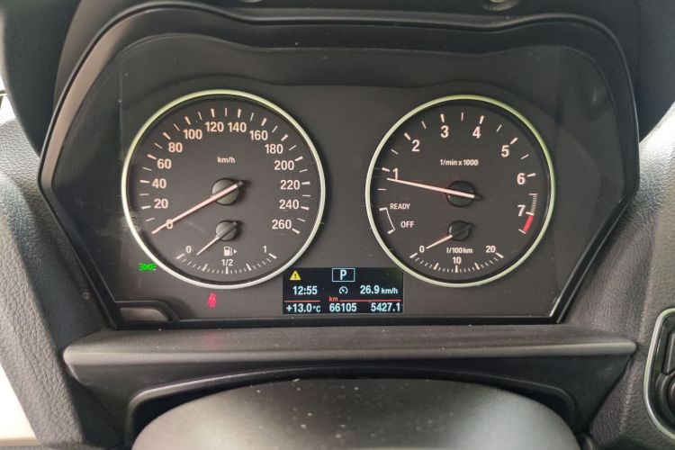 宝马1系(进口) 2015款 120i 领先型中控内饰14