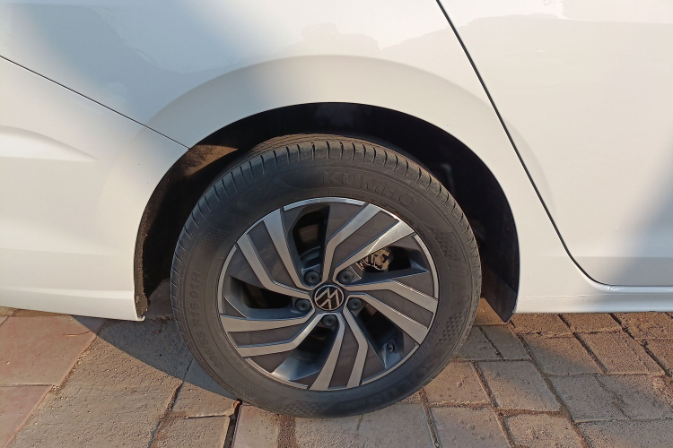 大众 宝来 2023款 200TSI DSG悦行版车身外观6008