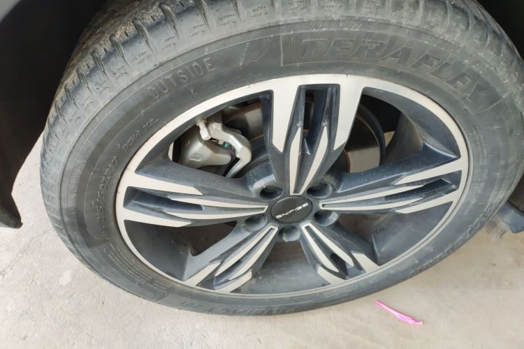 北京汽车 北京EX3 2019款 R600 劲尚版车身外观6008