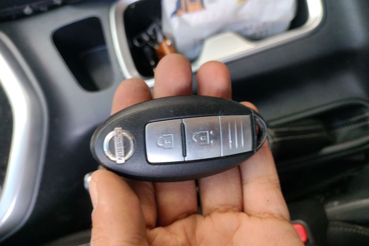 日产 途达 2018款 2.5L 自动两驱豪华版中控内饰11