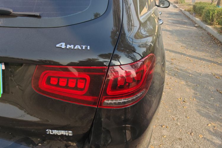 奔驰GLC 2020款 GLC 260 L 4MATIC 豪华型车身外观9