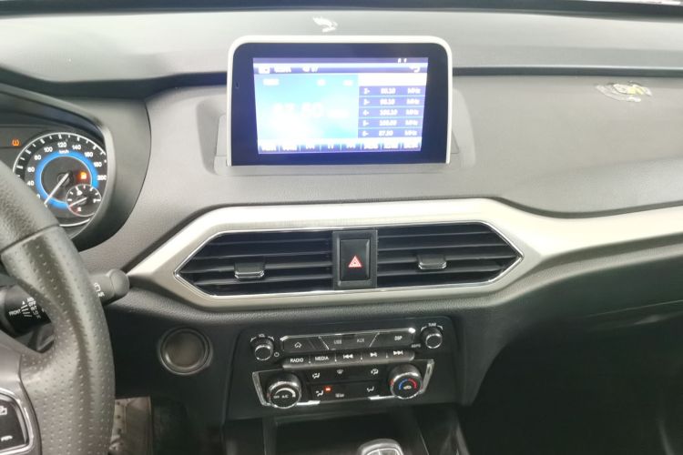 东风风光 风光S560 2018款 1.8L CVT都市型 7座中控内饰16