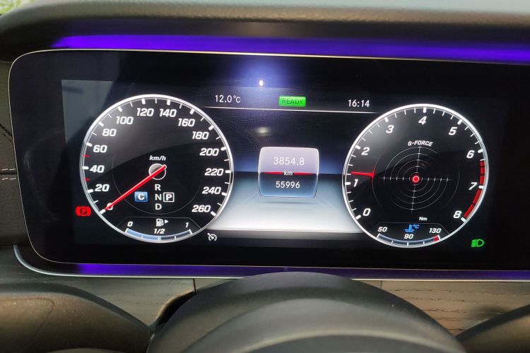 奔驰E级 2020款 E 260 L 运动型中控内饰14