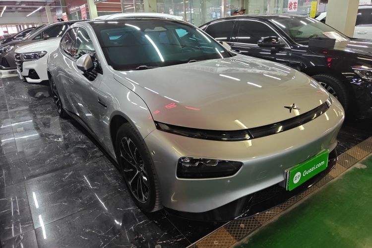 小鹏P7 2022款 480E车身外观6002