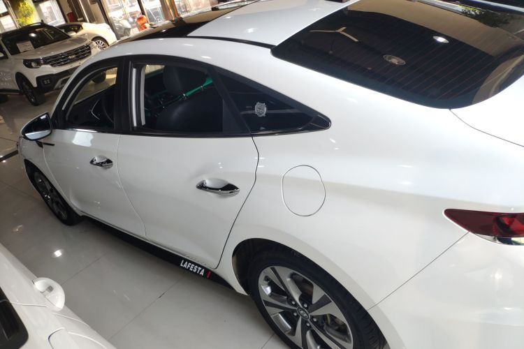 现代 菲斯塔 2019款 280TGDi 运动版 国VI车身外观4