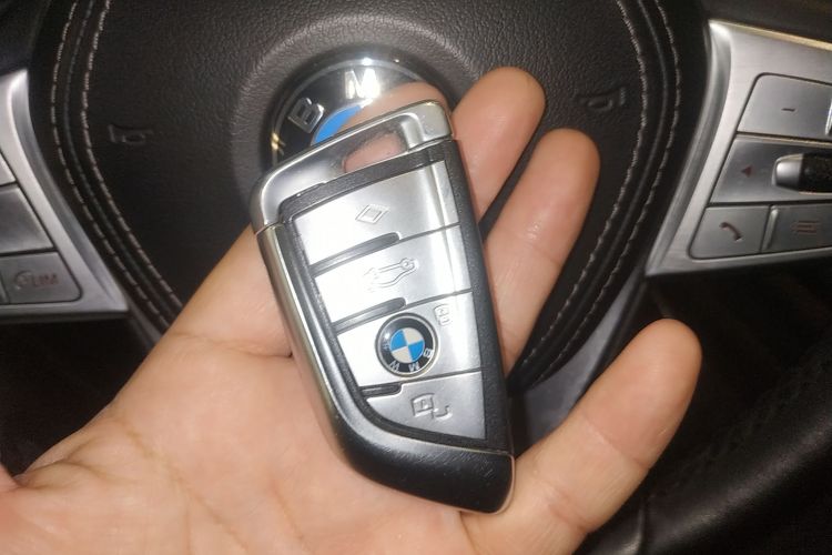 宝马X7 2021款 xDrive40i 领先型豪华套装中控内饰11