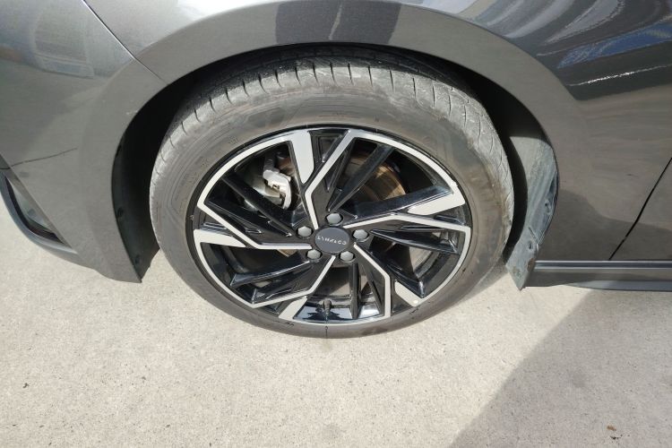 领克03 2025款 1.5TD DCT冠军版Pro车身外观6007