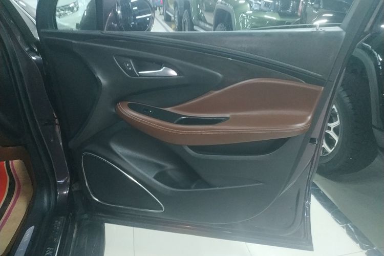 别克 昂科威 2017款 20T 两驱豪华型中控内饰7005