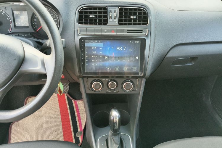 大众 Polo 2016款 1.4L 自动风尚型局部细节16