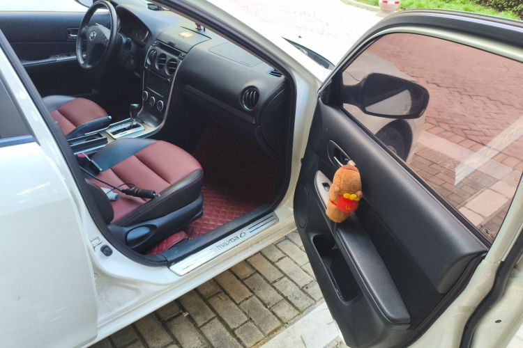 马自达6 2015款 2.0L 自动时尚型局部细节9005