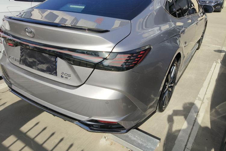 丰田 凯美瑞 2024款 双擎 2.0HXS 运动Plus版车身外观9