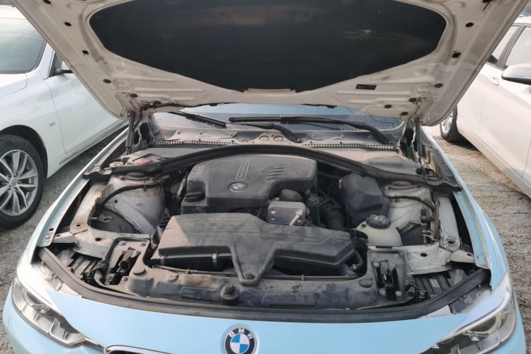 宝马3系 2015款 320Li 超悦版时尚型机舱底盘24