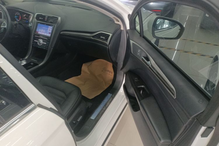 福特 蒙迪欧 2018款 EcoBoost 180 智控时尚型 国V局部细节41