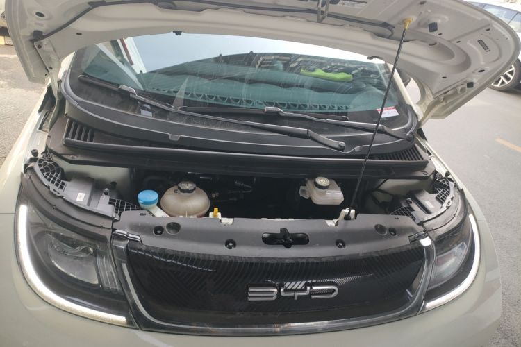 比亚迪 海豚 2023款 420km 时尚版机舱底盘24