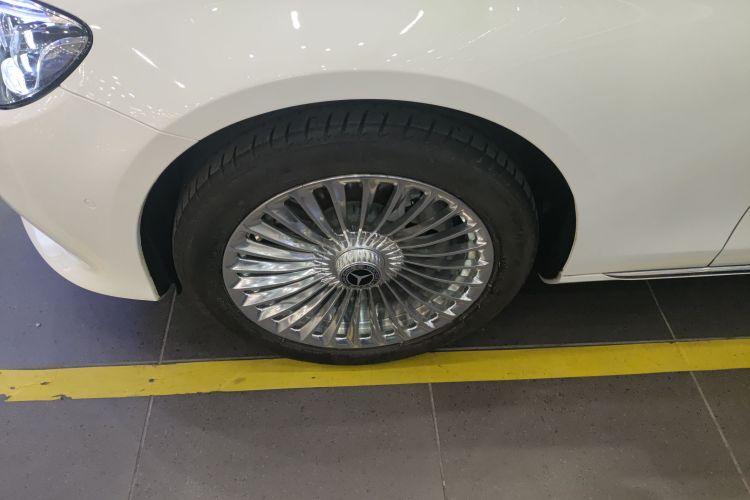 奔驰E级 2020款 改款 E 260 L车身外观6007