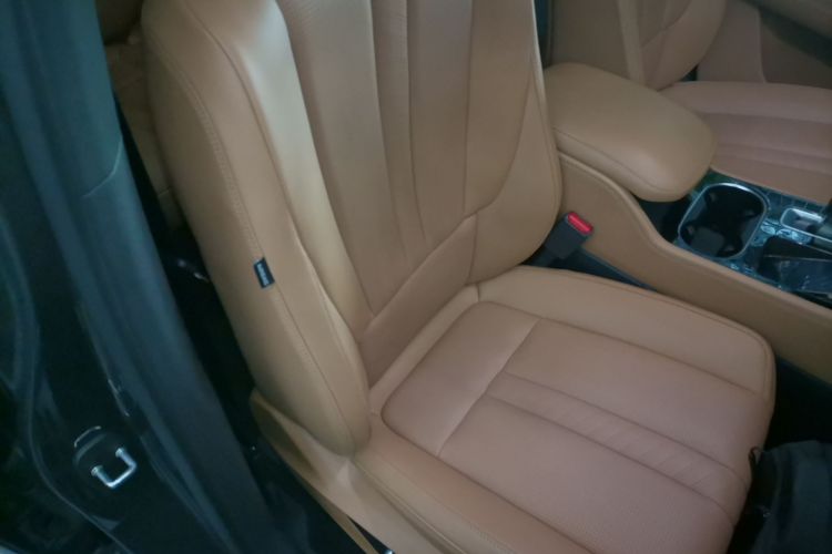 理想汽车 理想ONE 2020款 增程6座版局部细节41