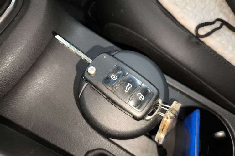 大众 速腾 2014款 改款 1.4TSI 手动豪华型中控内饰7001