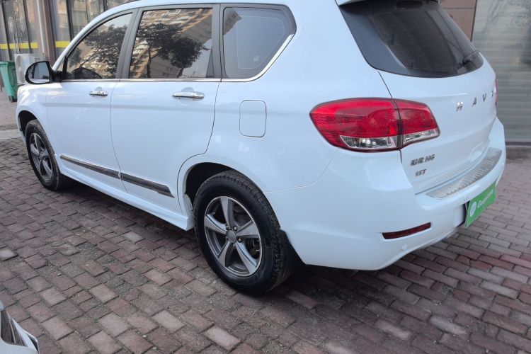 哈弗H6 2015款 升级版 1.5T 手动两驱精英型车身外观4