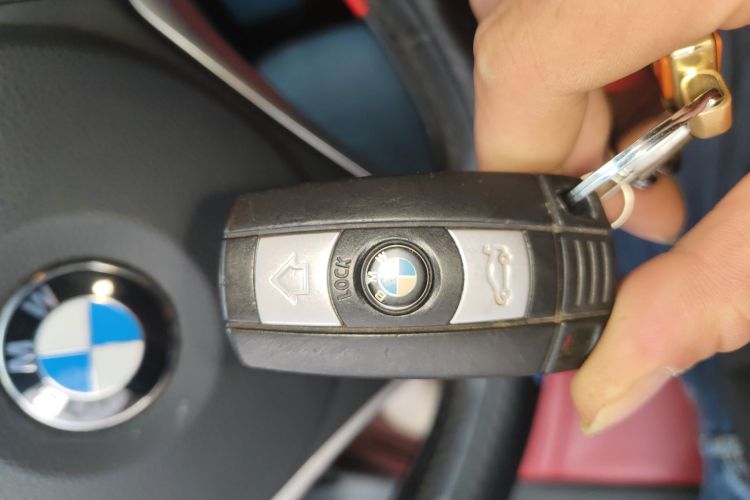 宝马X1 2015款 sDrive18i 领先晋级版中控内饰11