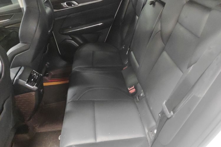 领克01 2021款 2.0TD 两驱型Pro中控内饰21