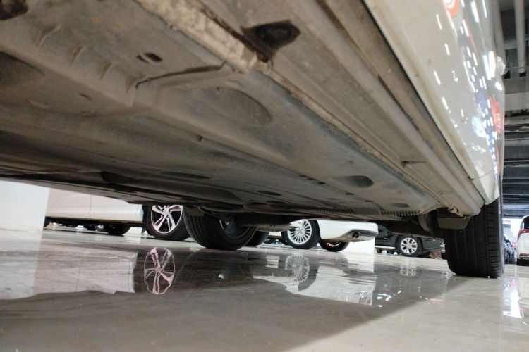 奥迪Q2L 2022款 35 TFSI 进取动感型局部细节9002