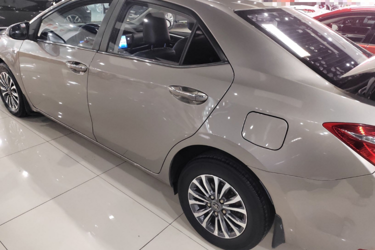 丰田 卡罗拉 2017款 改款 1.2T S-CVT GL车身外观6003