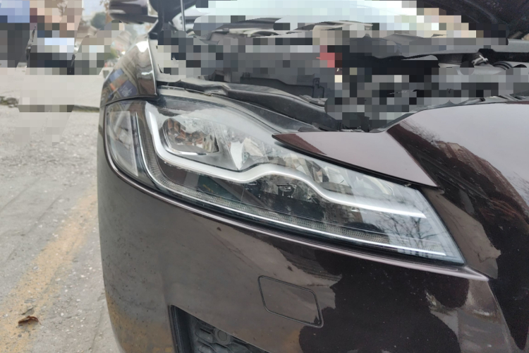 捷豹XFL 2018款 XFL 2.0T 250PS 豪华版车身外观8