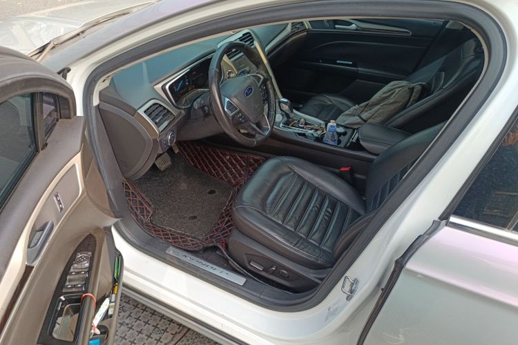 福特 蒙迪欧 2013款 2.0L GTDi200豪华型中控内饰20