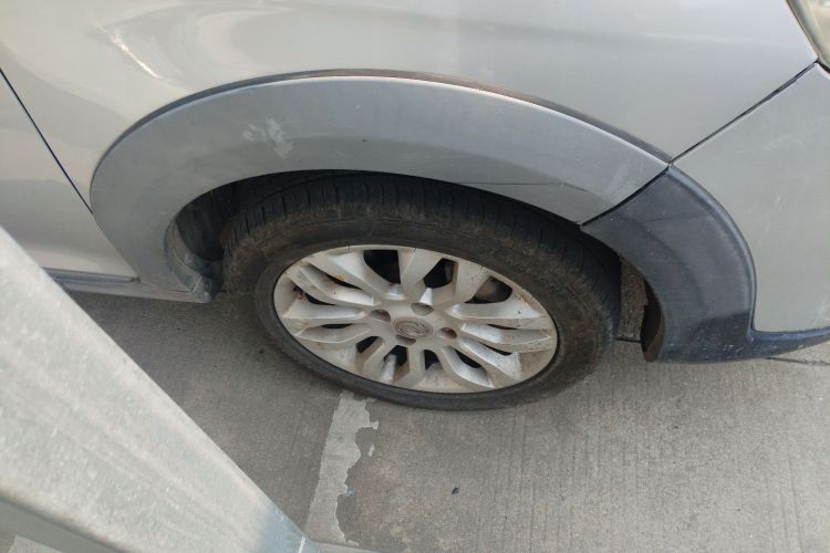 东风风神AX3 2016款 1.5L 自动尚酷型车身外观10