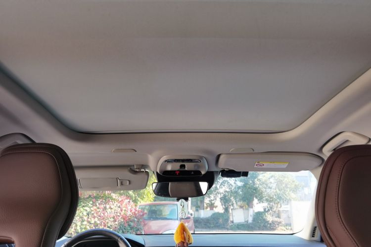 沃尔沃S90 2019款 T5 智远版中控内饰22