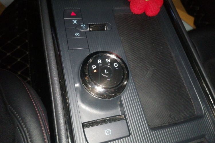 福特 蒙迪欧 2022款 改款 EcoBoost 245 豪华型中控内饰18