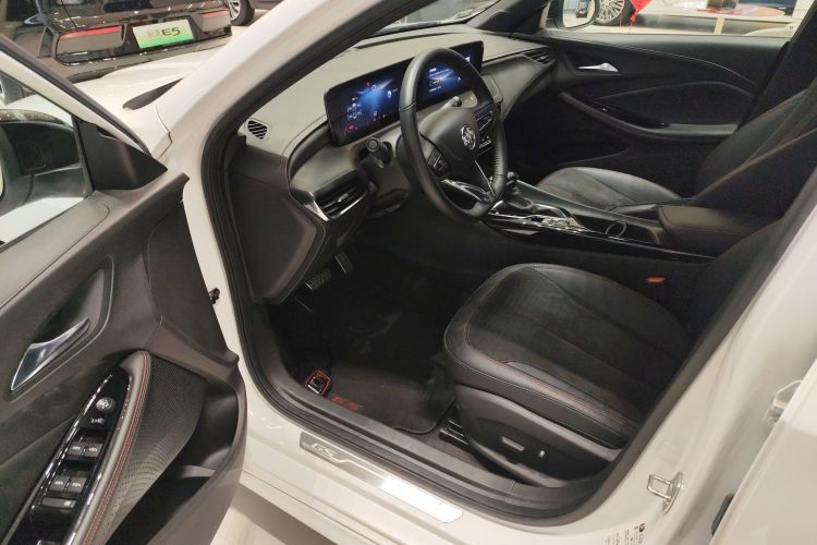 别克 威朗 2023款 Pro GS 疾风版中控内饰19