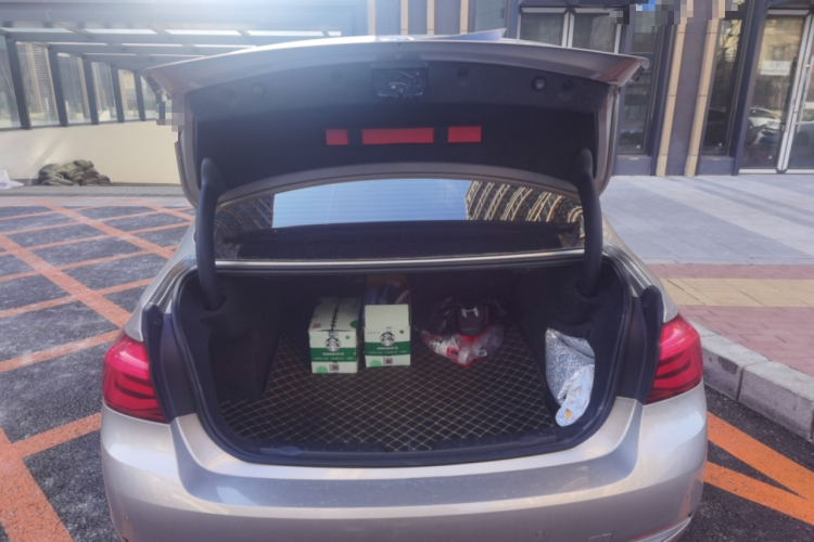 宝马3系 2018款 320Li 时尚型中控内饰23