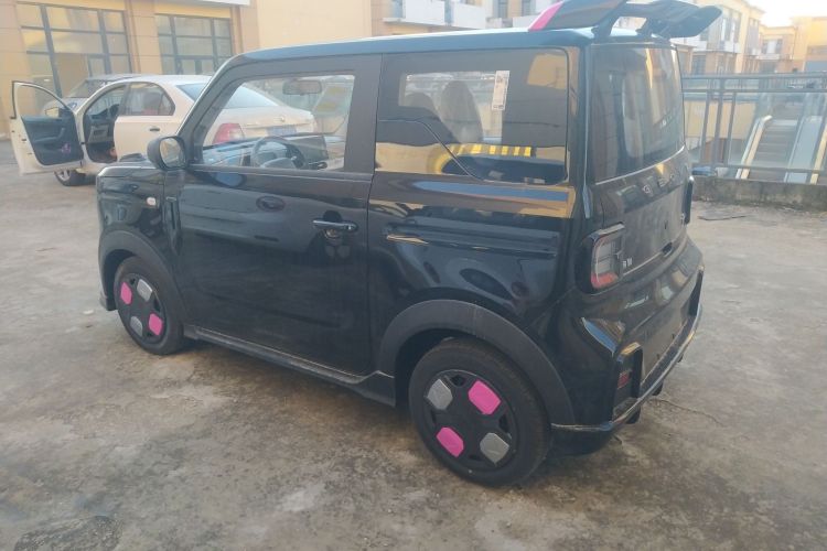 吉利银河 2025款 210km 熊猫卡丁车身外观6003