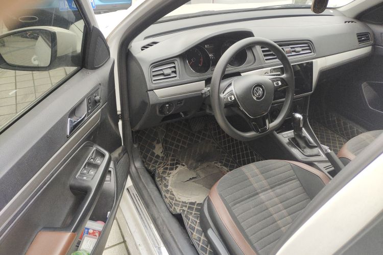 大众 2019款 朗逸启航 1.5L 自动舒适版 国VI中控内饰7003