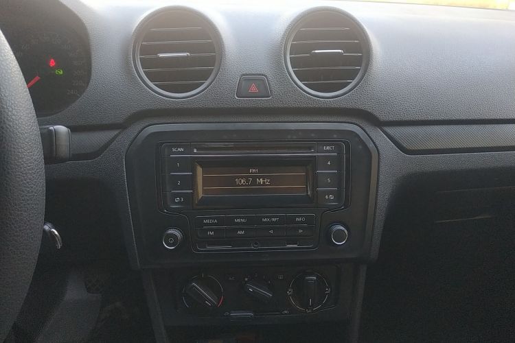 大众 捷达 2015款 质惠版 1.6L 自动时尚型局部细节16