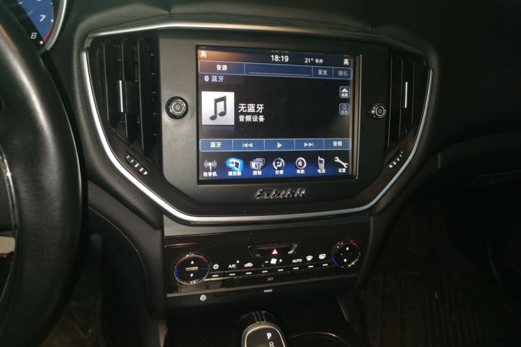 玛莎拉蒂 Ghibli 2014款 3.0T 标准版中控内饰16