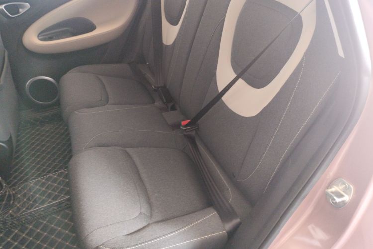 五菱汽车 五菱缤果 2023款 203km 轻享款中控内饰7004