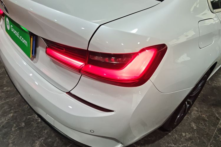 宝马3系 2022款 325Li M运动套装车身外观6006