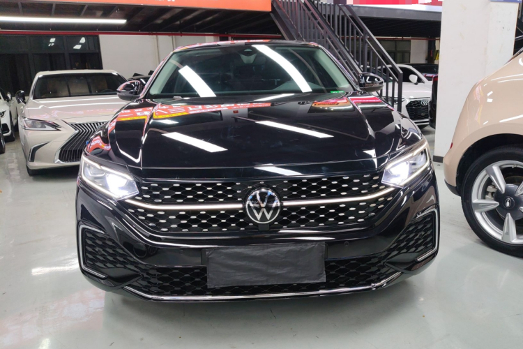 大众 帕萨特 2022款 330TSI 星空豪华版车身外观6001