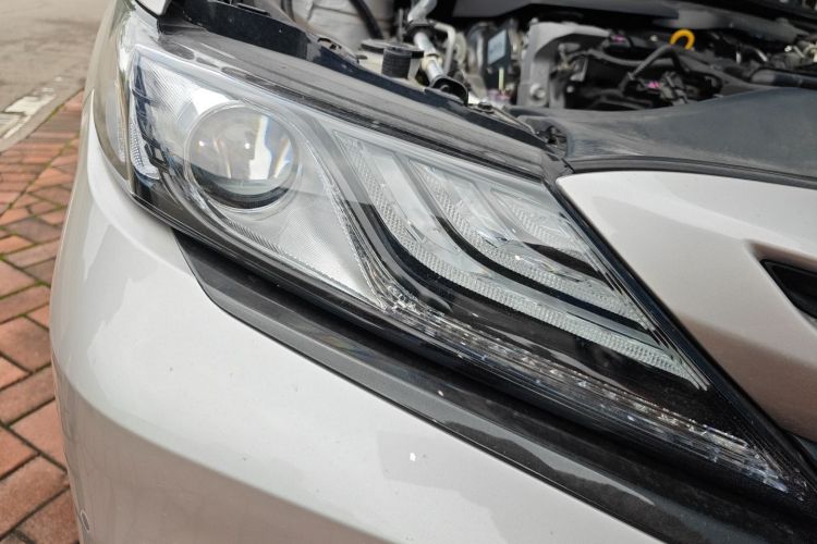 丰田 凯美瑞 2021款 2.0S 锋尚版车身外观6006