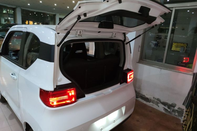 五菱汽车 宏光MINIEV 2020款 自在款 磷酸铁锂机舱底盘23